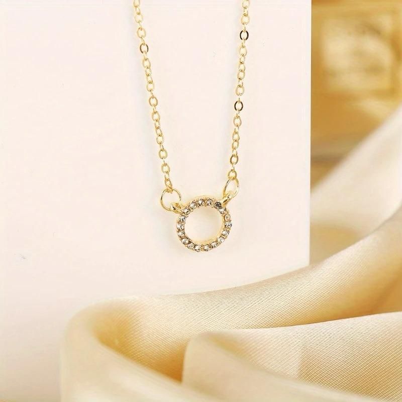 “Dazzle in Gold – Women’s Pendant with Micro Plating”