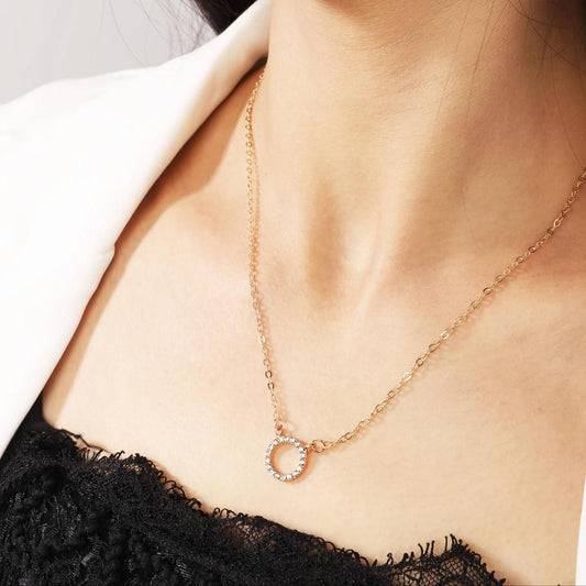 “Dazzle in Gold – Women’s Pendant with Micro Plating”