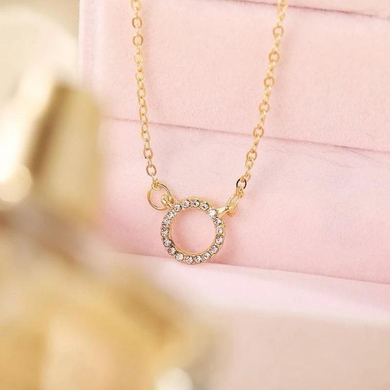 “Dazzle in Gold – Women’s Pendant with Micro Plating”